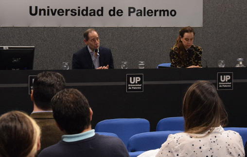 Reunión del cuerpo docente de la Facultad de Derecho